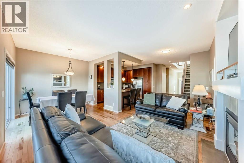 6 River Heights Crescent, Cochrane