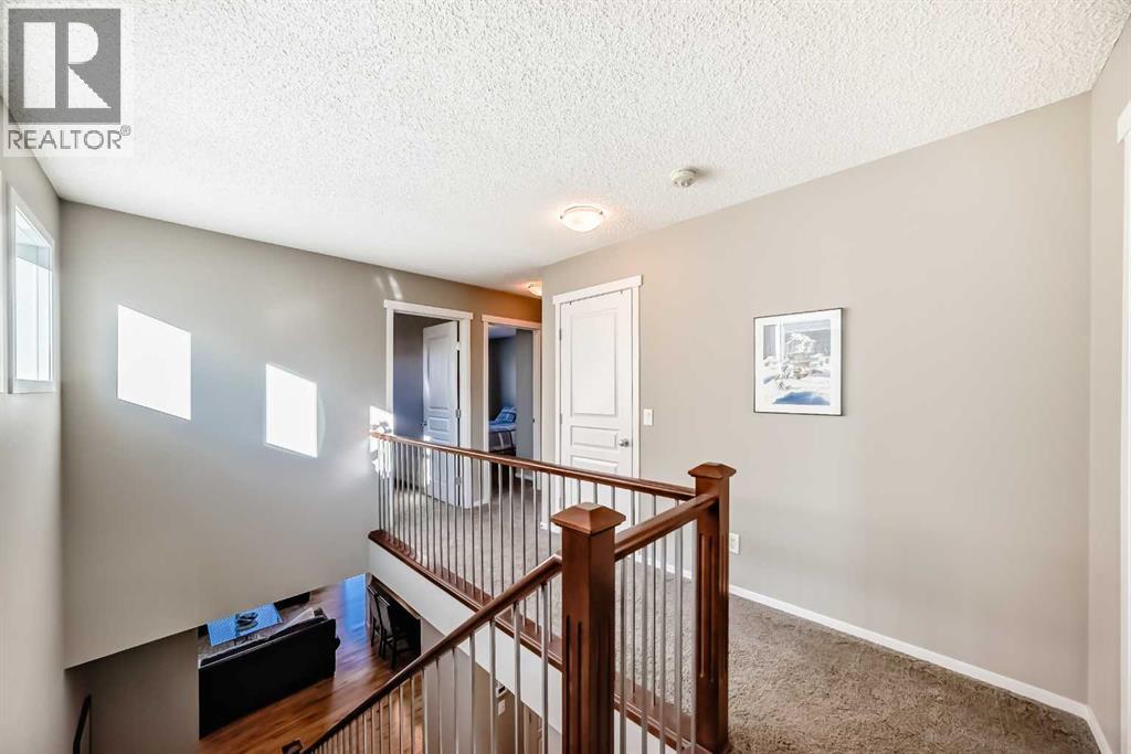 6 River Heights Crescent, Cochrane