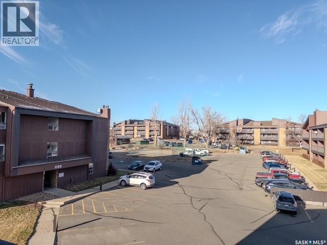 Single Family House Low rise for Sale in   th AVENUE NE Swift Current 