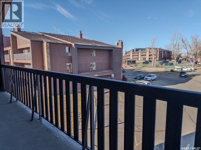 Single Family House Low rise for Sale in   th AVENUE NE Swift Current 