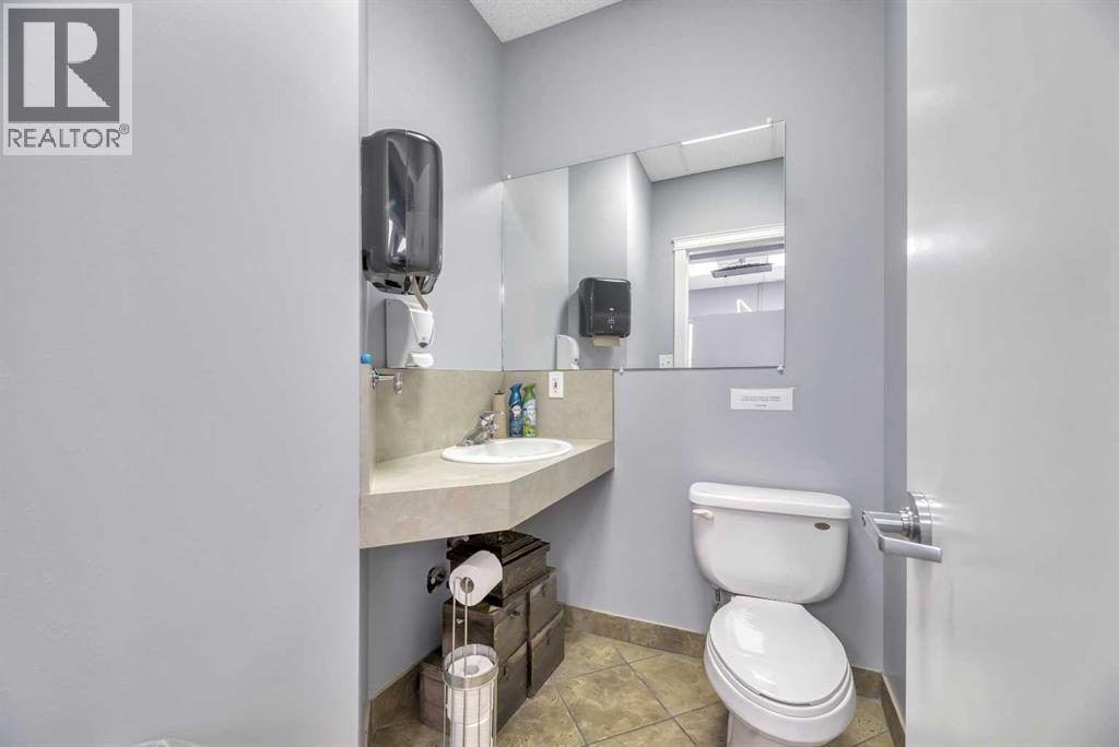 902 9 Avenue SW, Calgary, Alberta