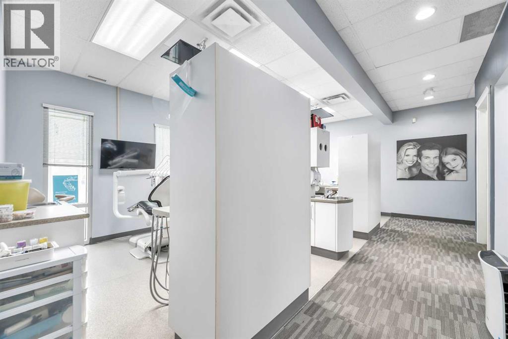 Office for Sale in   Avenue SW Downtown Commercial Core Calgary 