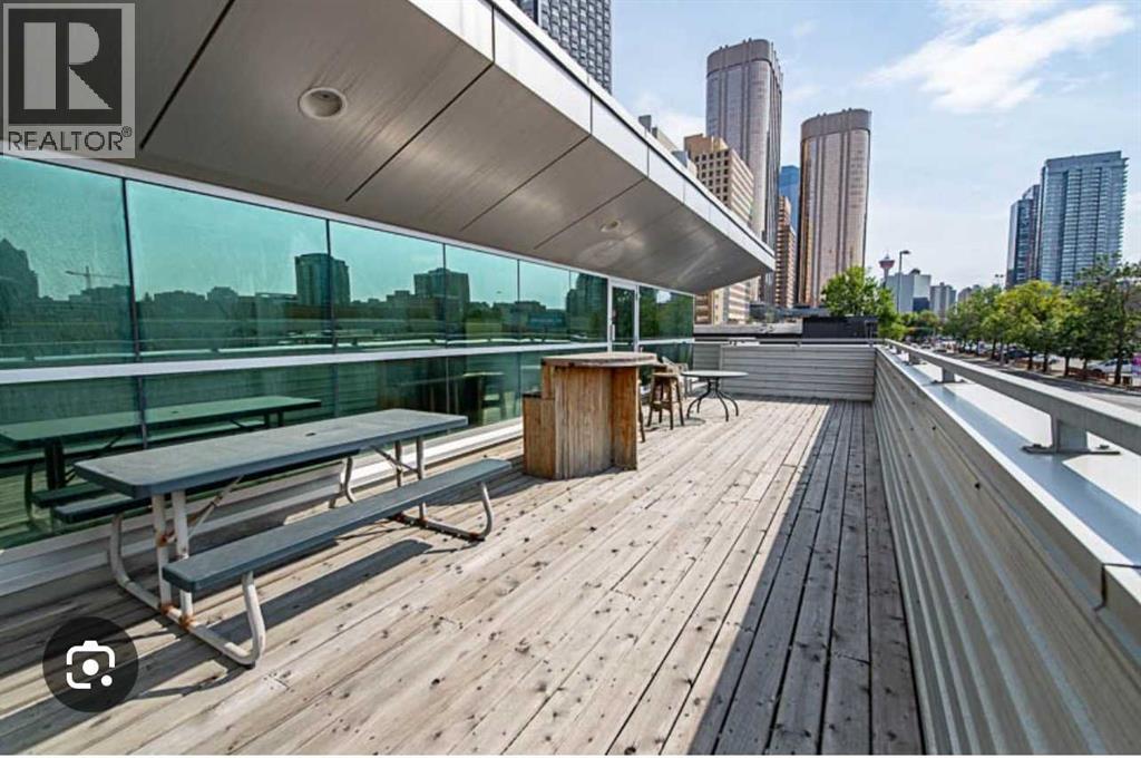 Office for Sale in   Avenue SW Downtown Commercial Core Calgary 