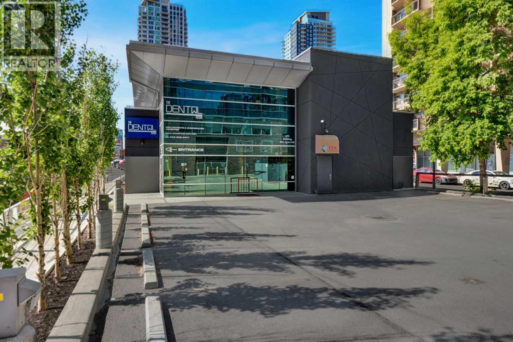 Office for Sale in   Avenue SW Downtown Commercial Core Calgary 