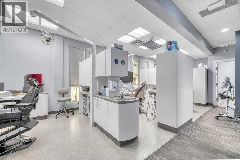 Office for Sale in   Avenue SW Downtown Commercial Core Calgary 