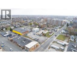 350 Tuscarora / 634 Mcdougall, Windsor, ON N9A3L7 Photo 12