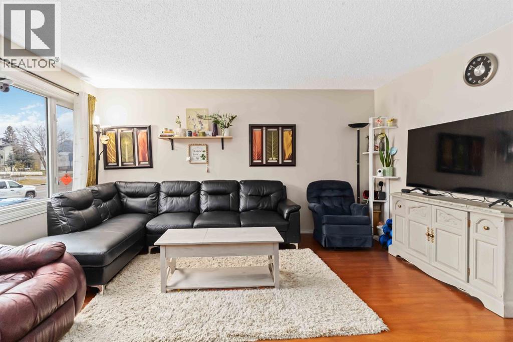 153 Hardin Street, Fort McMurray