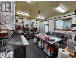 512 Railway Avenue, Oxbow, SK S0C2B0 Photo 14