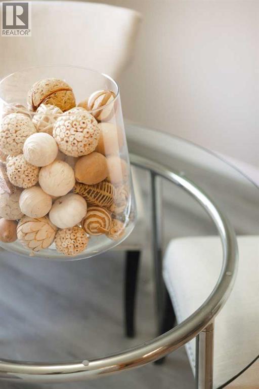 Single Family House 4 Level for Sale in  Everhollow Heights SW Evergreen Calgary 