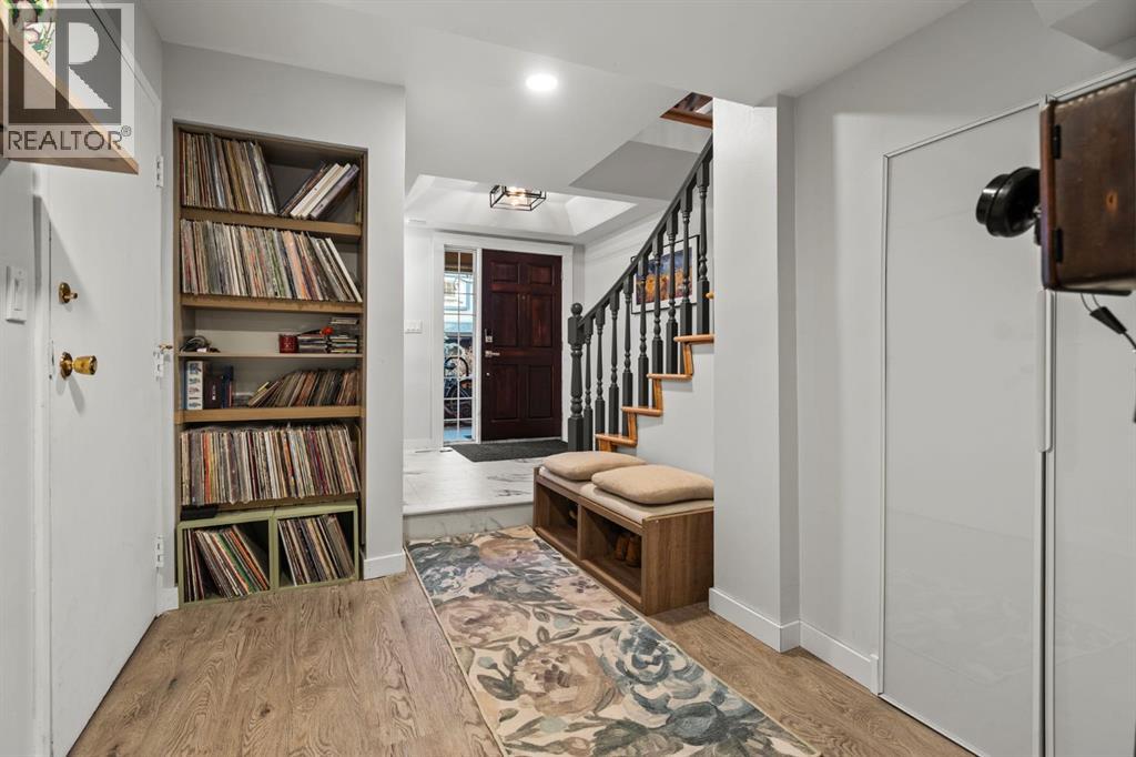 Single Family House for Sale in    Street NW Varsity Calgary 