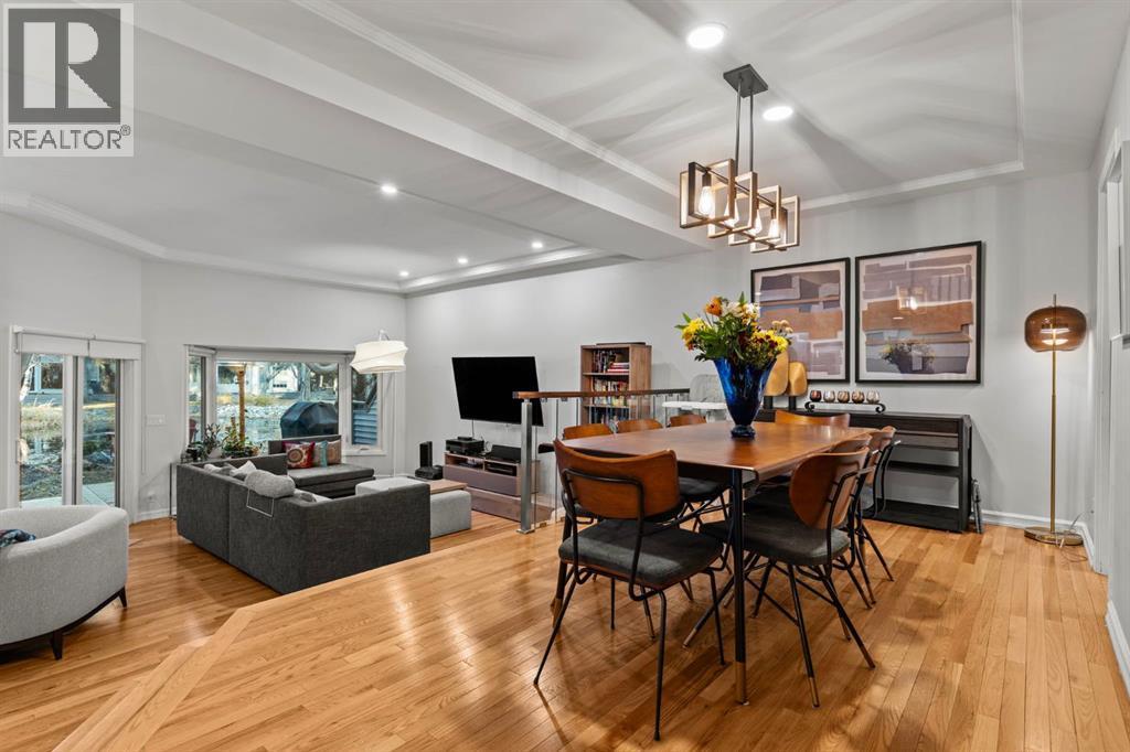 Single Family House for Sale in    Street NW Varsity Calgary 