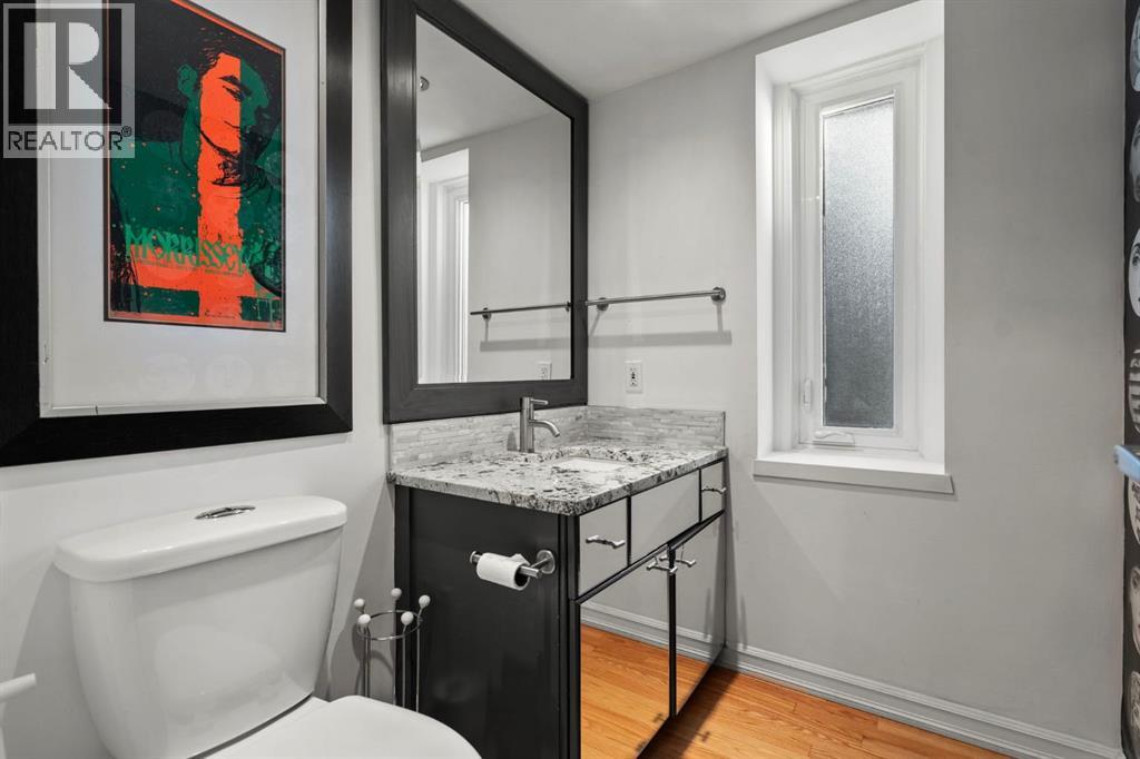 Single Family House for Sale in    Street NW Varsity Calgary 