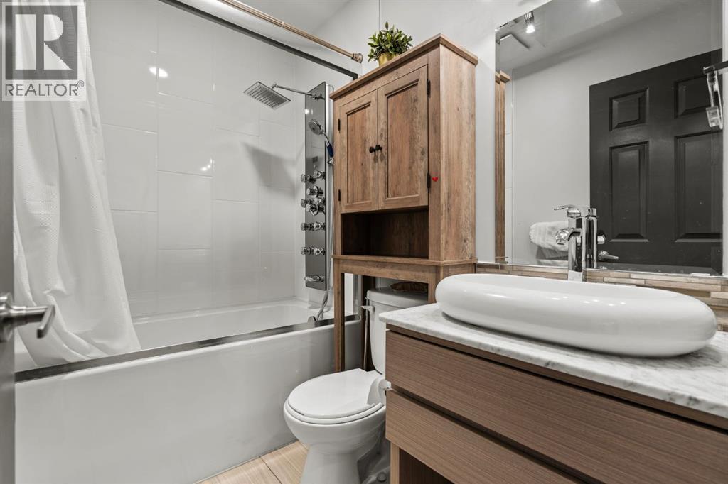 Single Family House for Sale in    Street NW Varsity Calgary 