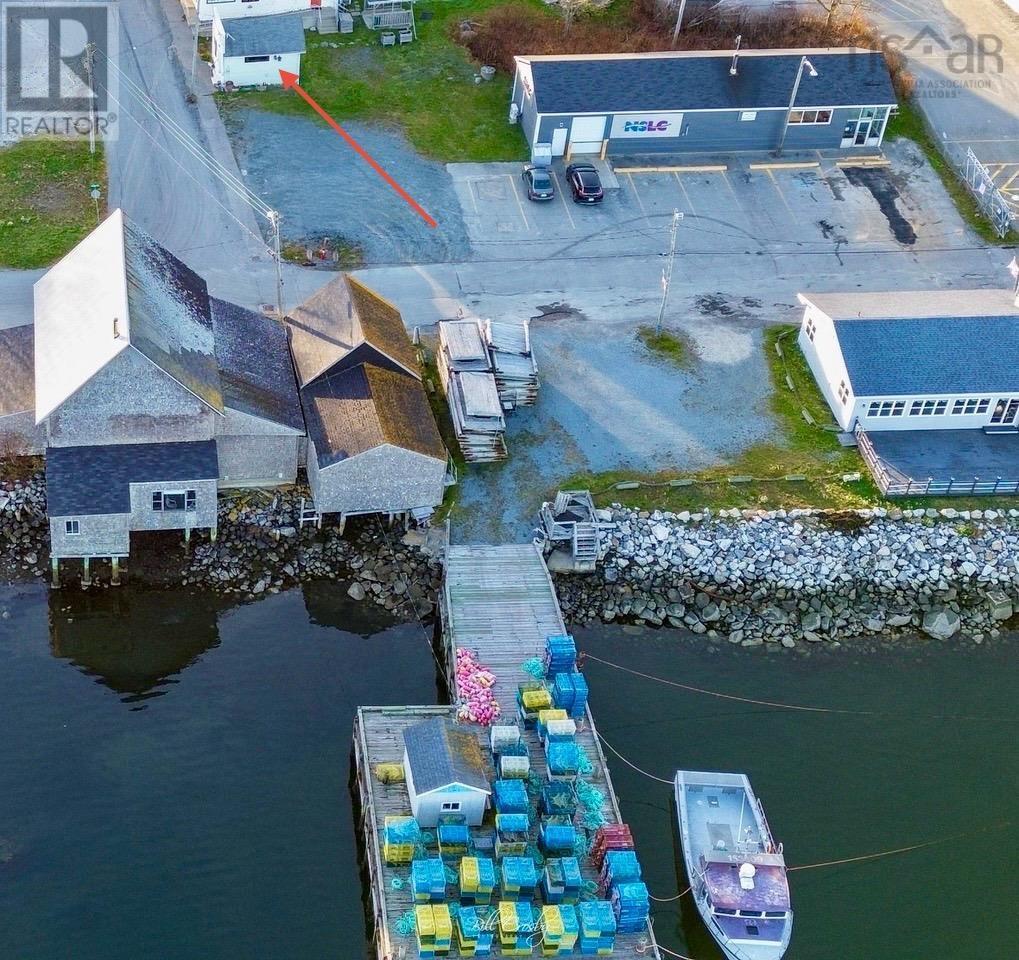 Property 11 of 13 of 4 Beech Street