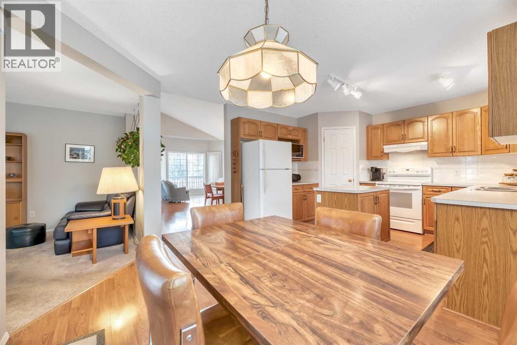 Single Family House for Sale in  Millview Drive SW Millrise Calgary 