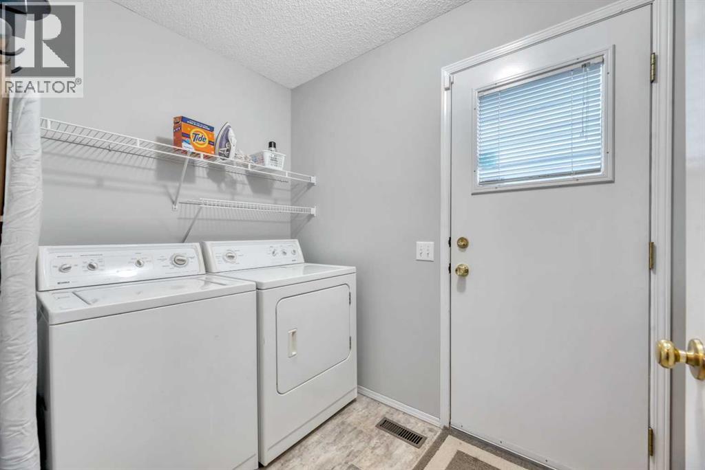 Single Family House for Sale in  Millview Drive SW Millrise Calgary 