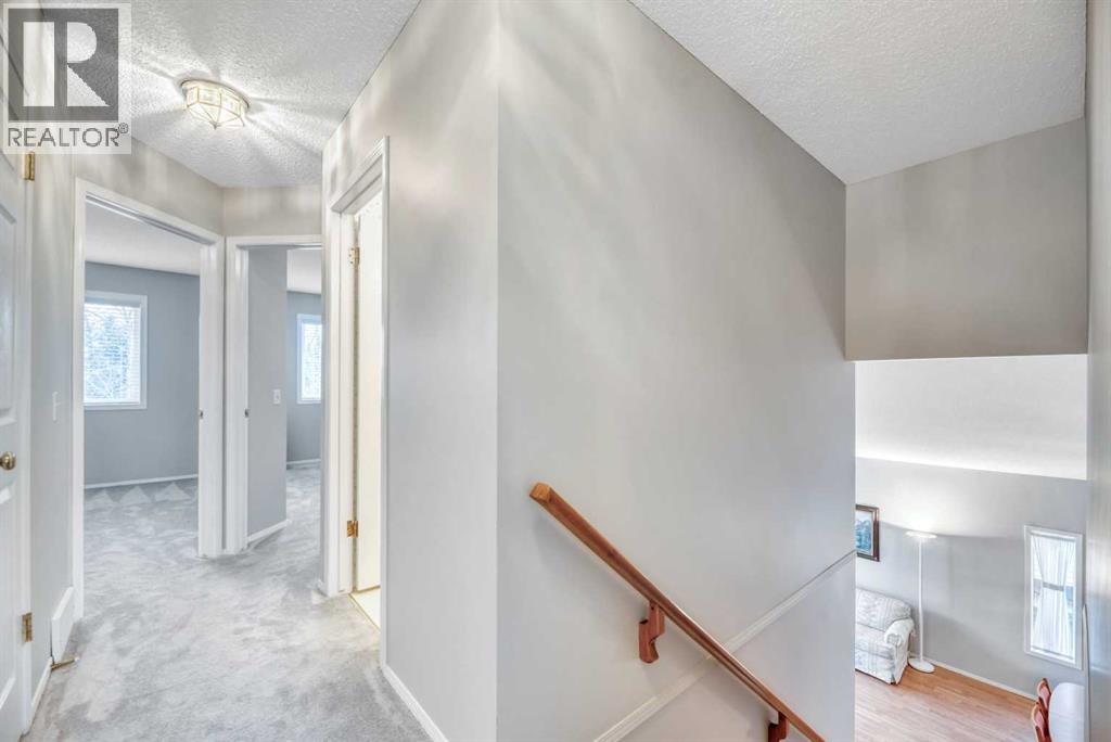 Single Family House for Sale in  Millview Drive SW Millrise Calgary 