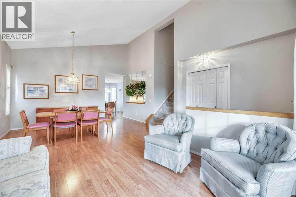 Single Family House for Sale in  Millview Drive SW Millrise Calgary 