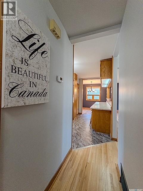 Single Family House Bungalow for Sale in  th AVENUE NE Swift Current 