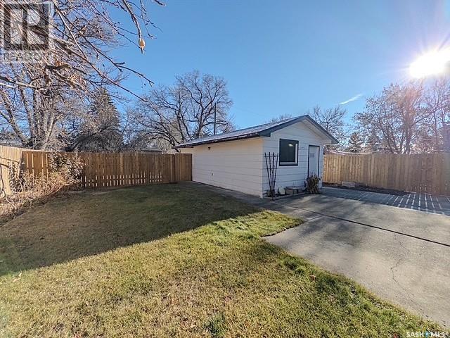 Single Family House Bungalow for Sale in  th AVENUE NE Swift Current 