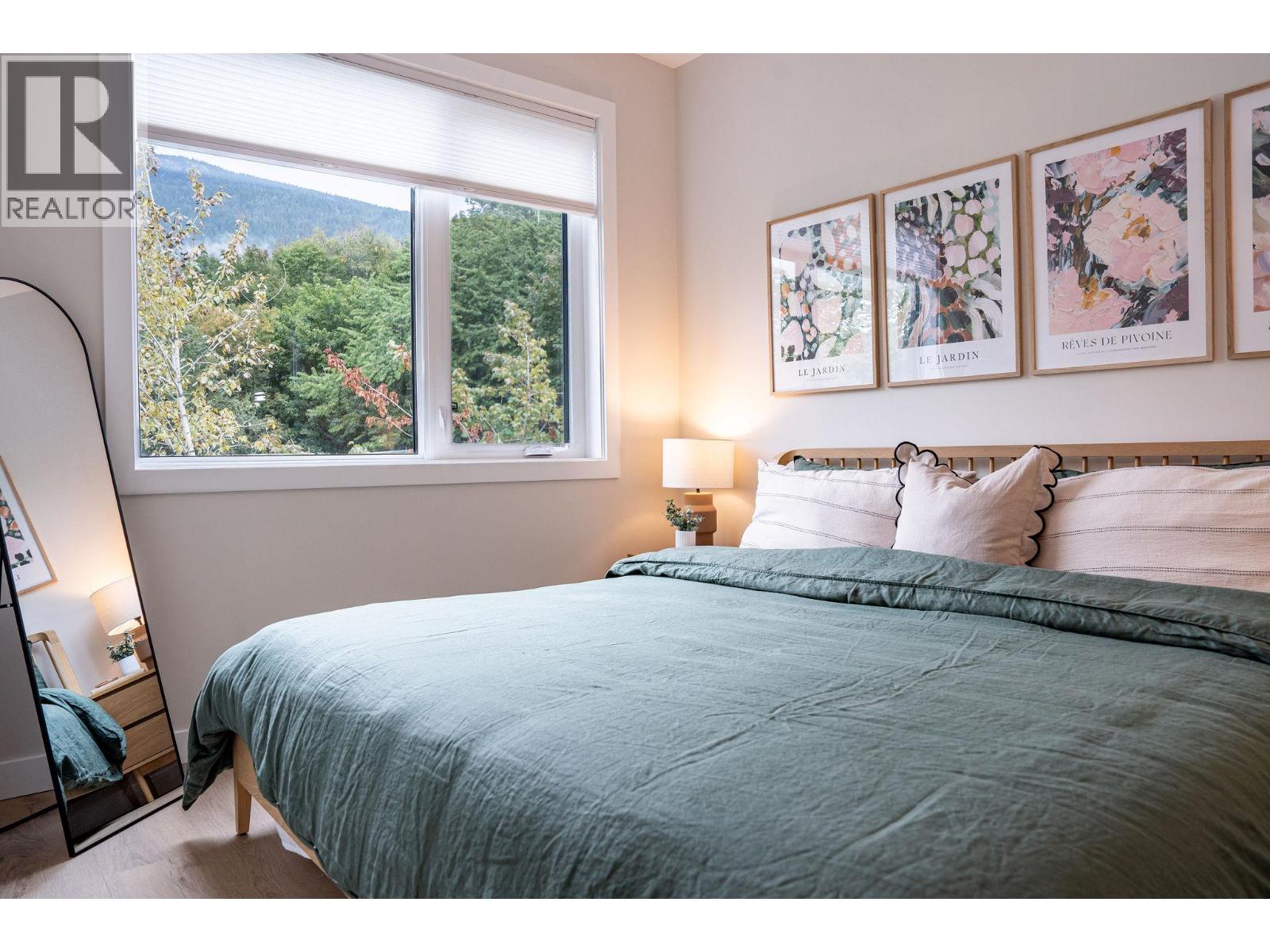 1216 Douglas Street, Revelstoke