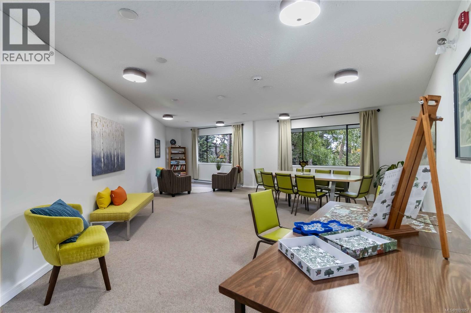 410 1433 Faircliff Lane, Victoria