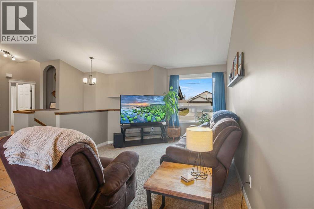 4511 45A Street Close, Innisfail