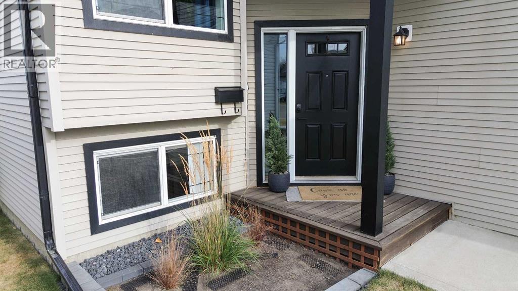 4511 45A Street Close, Innisfail