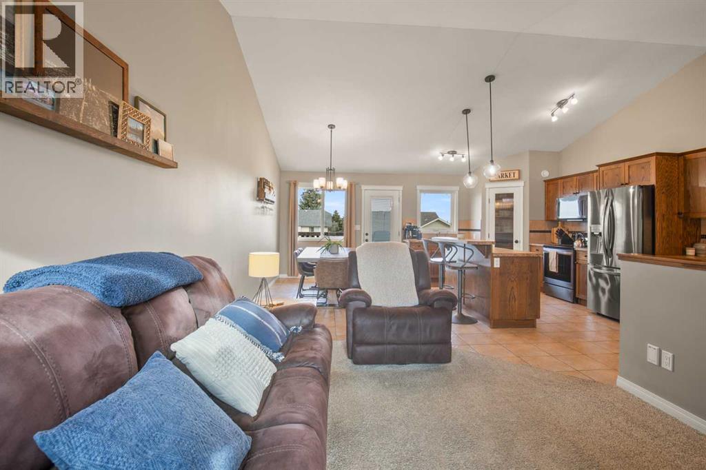 4511 45A Street Close, Innisfail