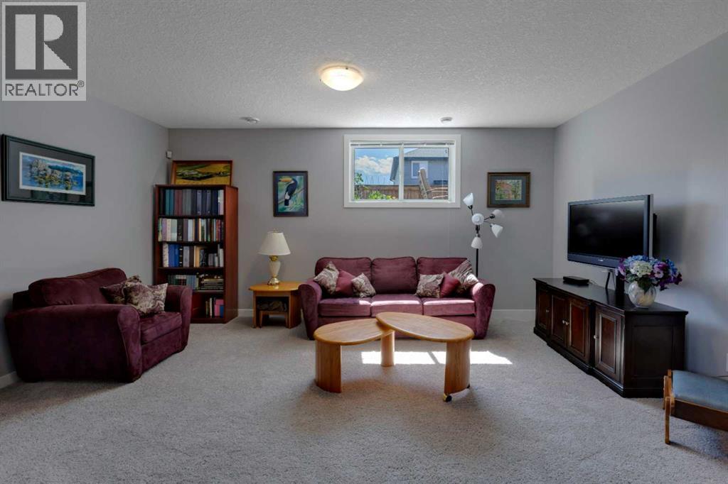 192 Heritage Boulevard, Cochrane