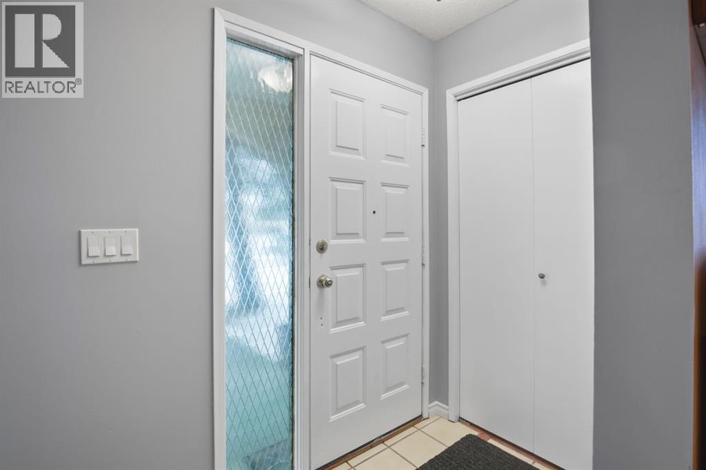 55 Norton Avenue, Red Deer