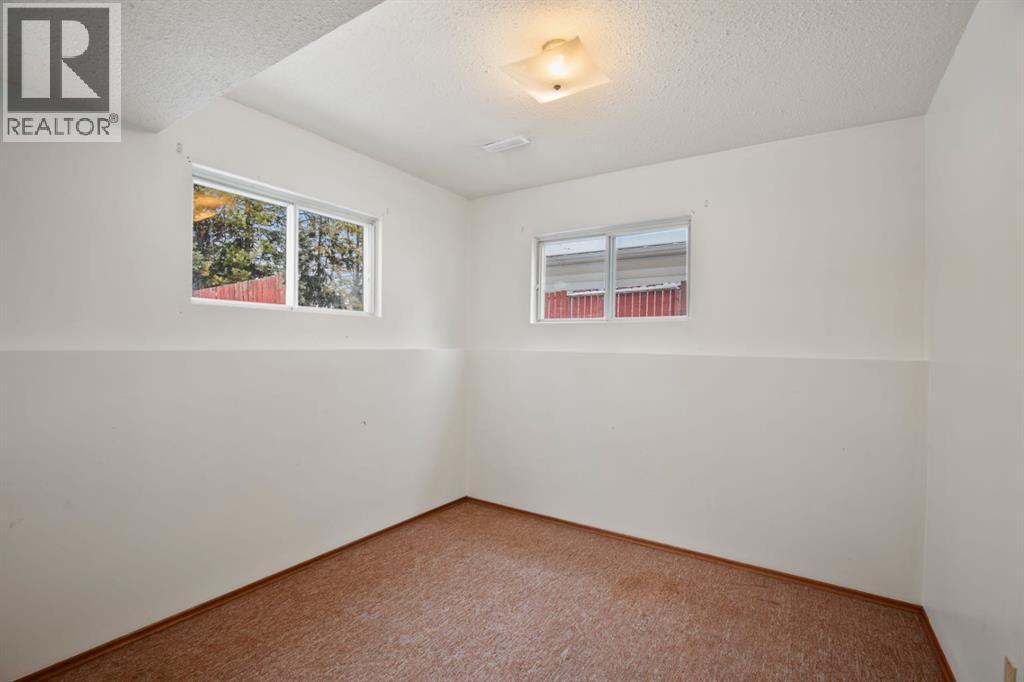 55 Norton Avenue, Red Deer