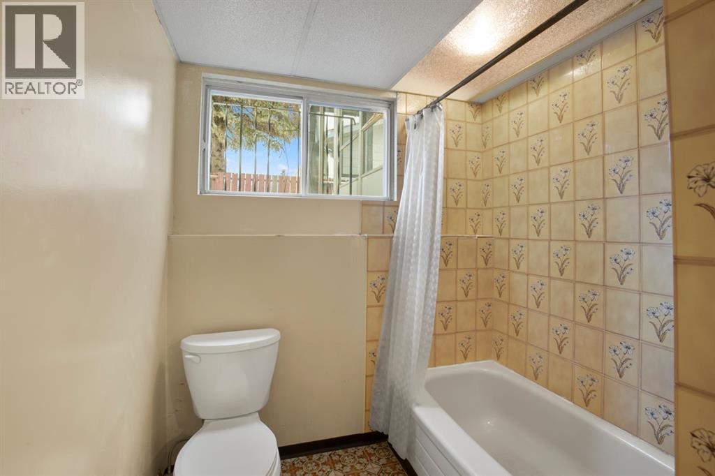 55 Norton Avenue, Red Deer