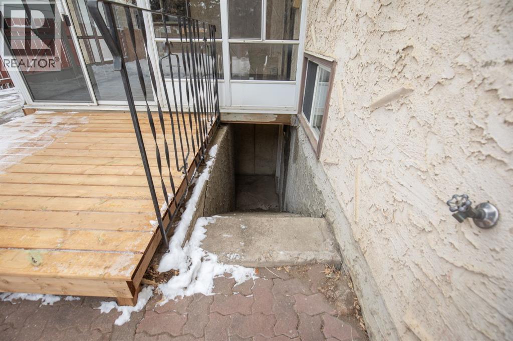 55 Norton Avenue, Red Deer