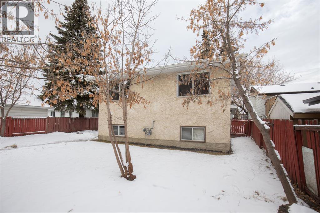 55 Norton Avenue, Red Deer