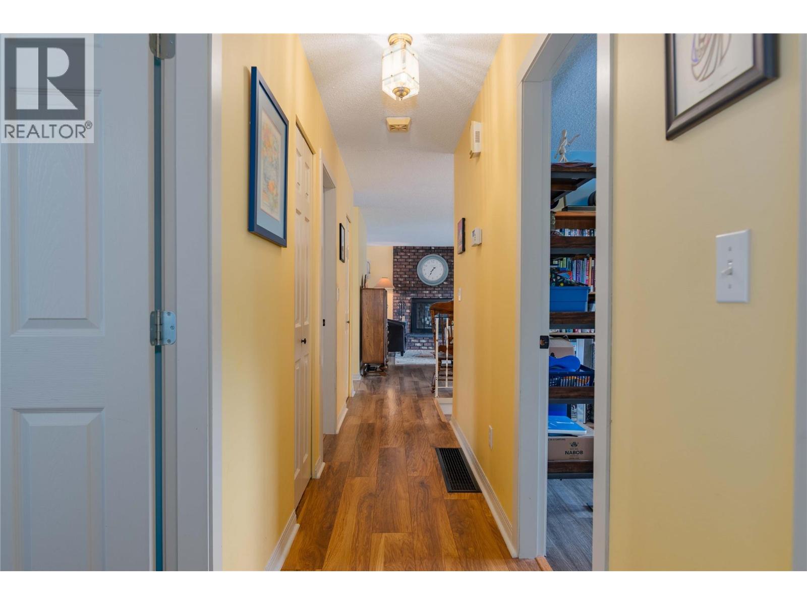 1923 Riverside Crescent, Castlegar