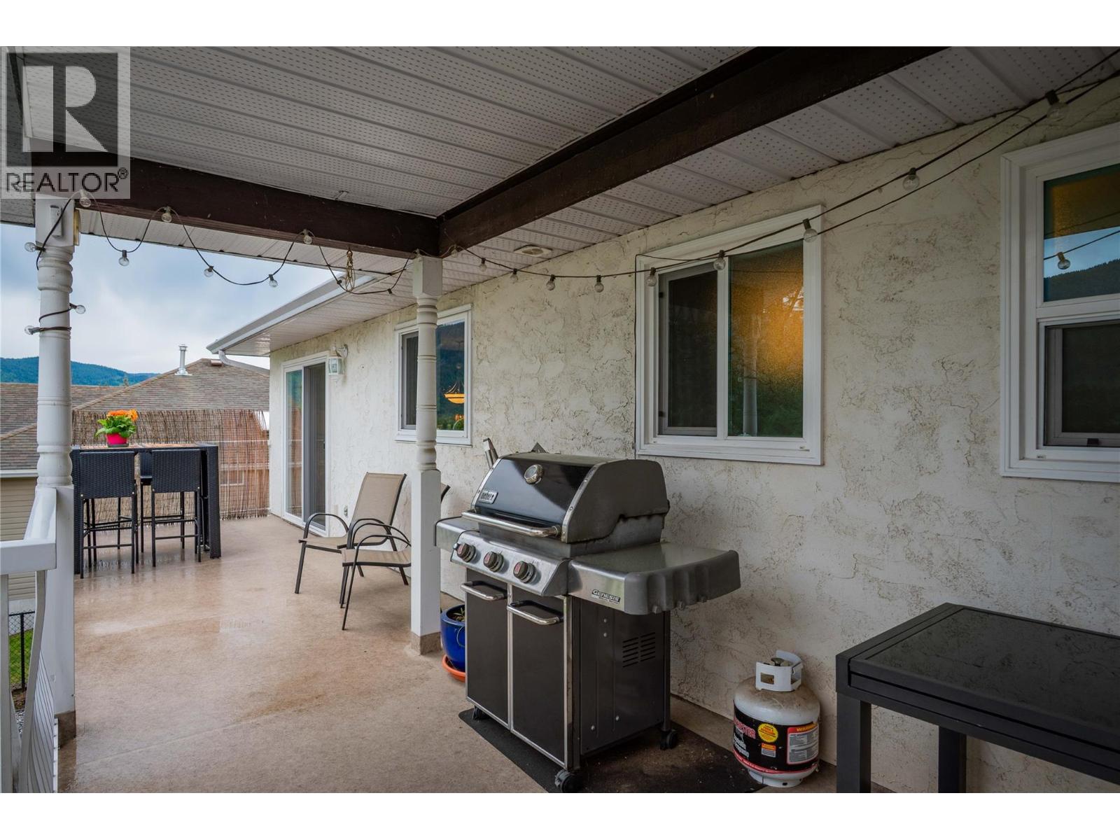 1923 Riverside Crescent, Castlegar