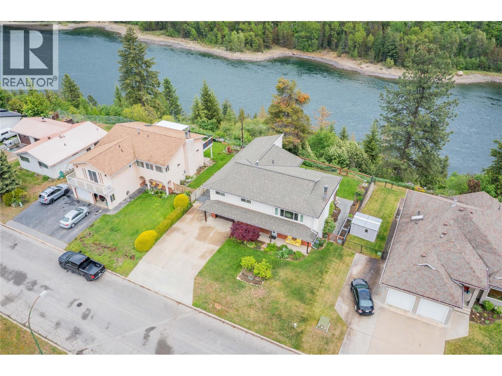 1923 Riverside Crescent, Castlegar