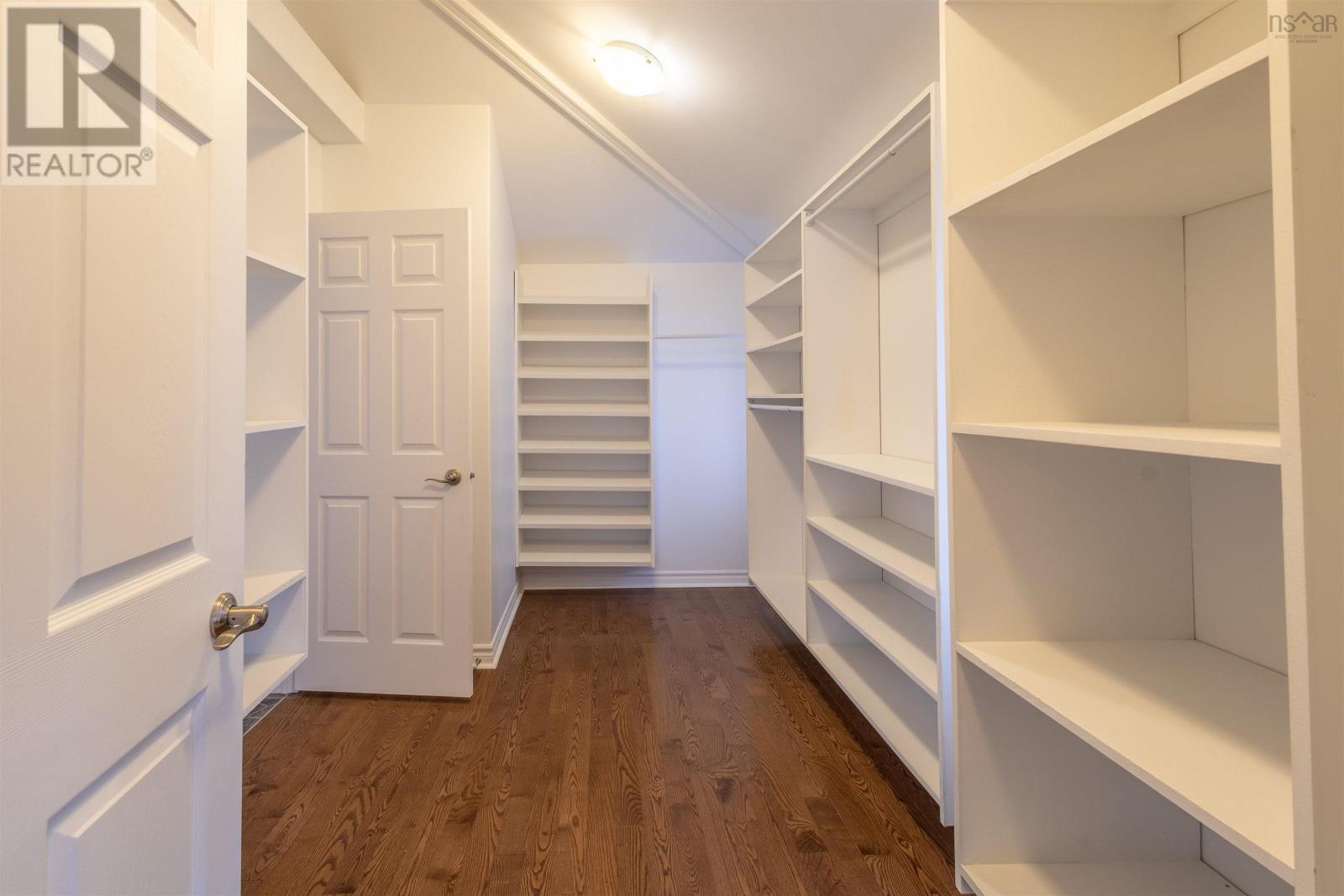 Property 33 of 49 of 15 Howe Court