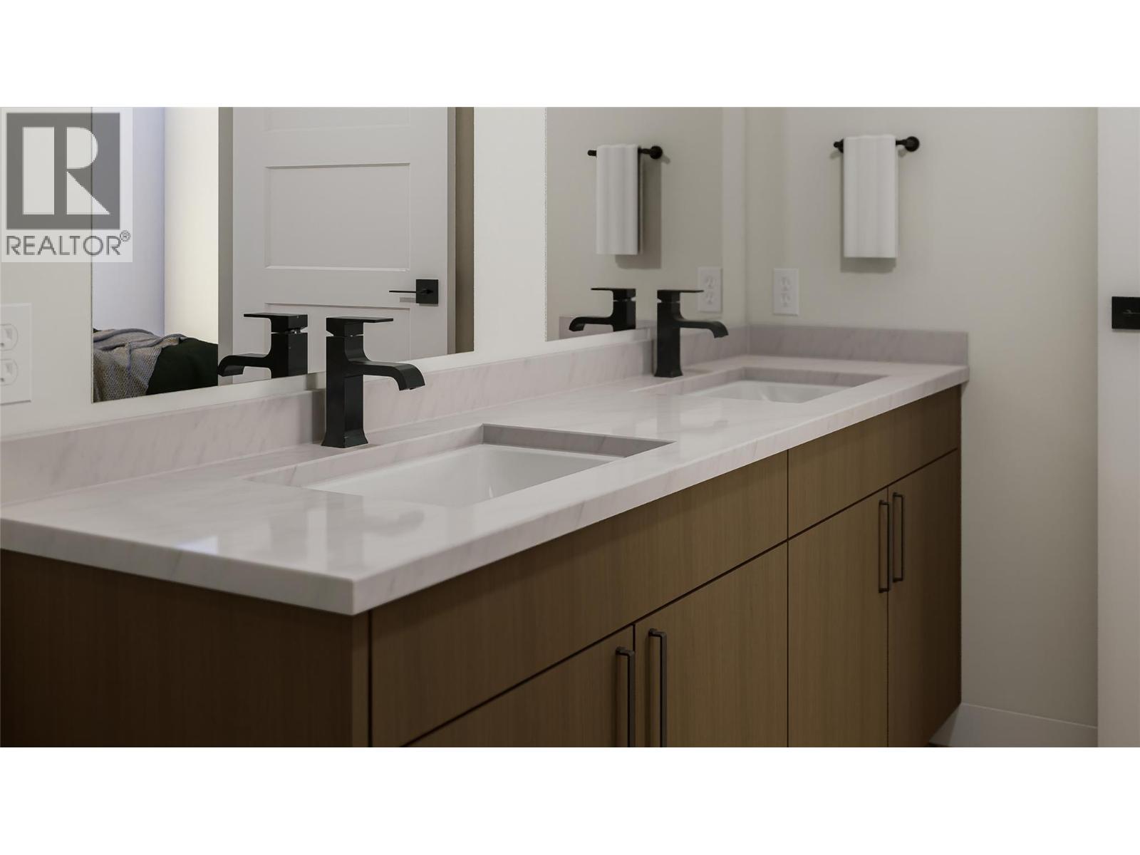 800 Riverside Way Unit# 402, Fernie