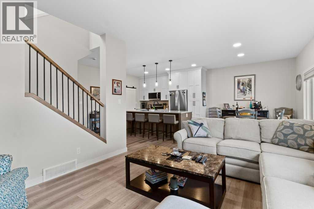 85 Crestview Boulevard, Sylvan Lake