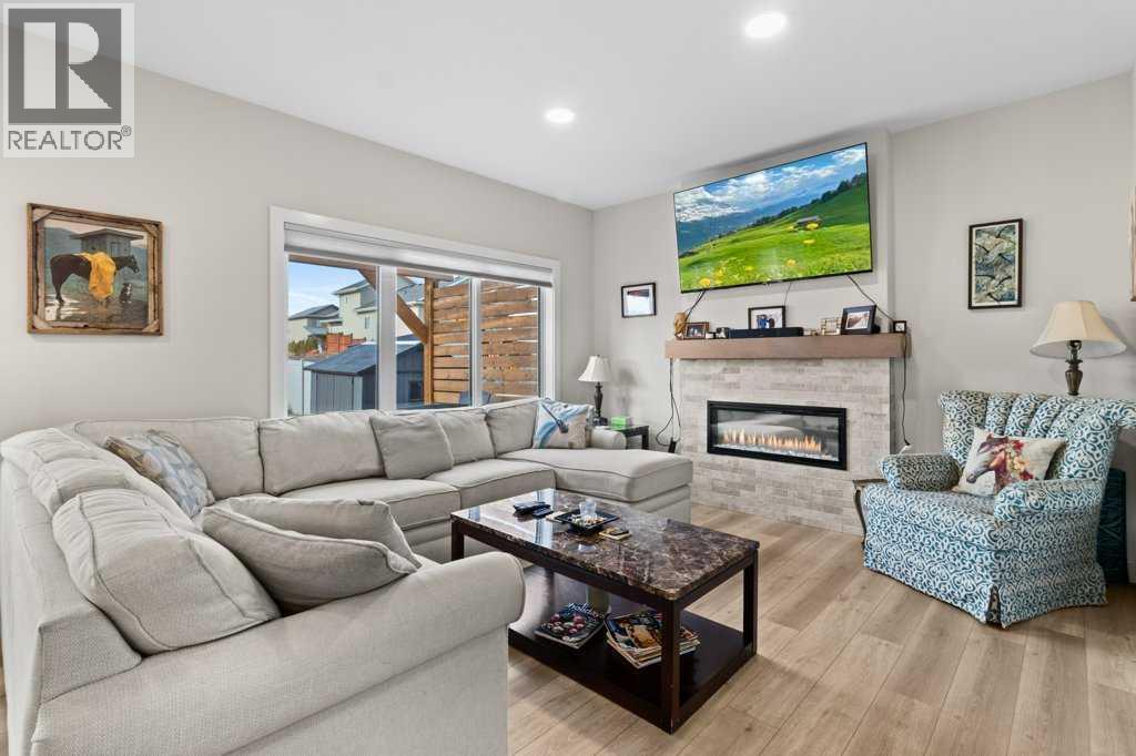 85 Crestview Boulevard, Sylvan Lake