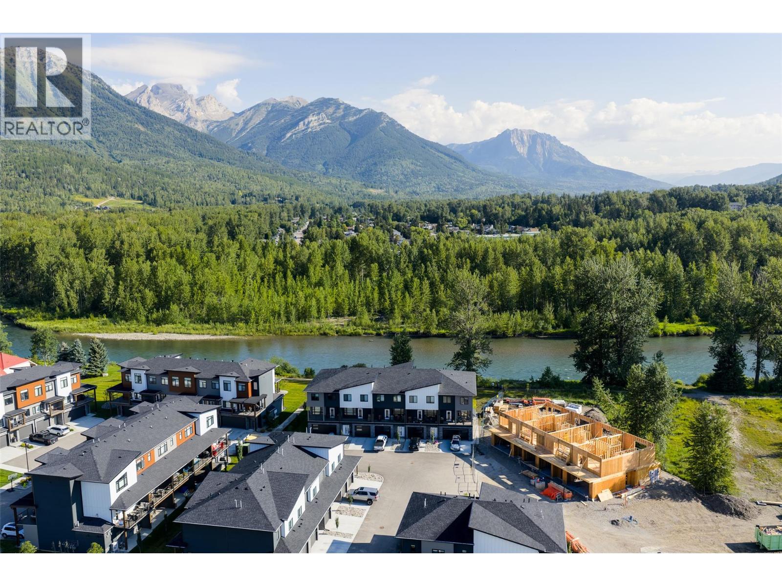 800 Riverside Way Unit# 403, Fernie