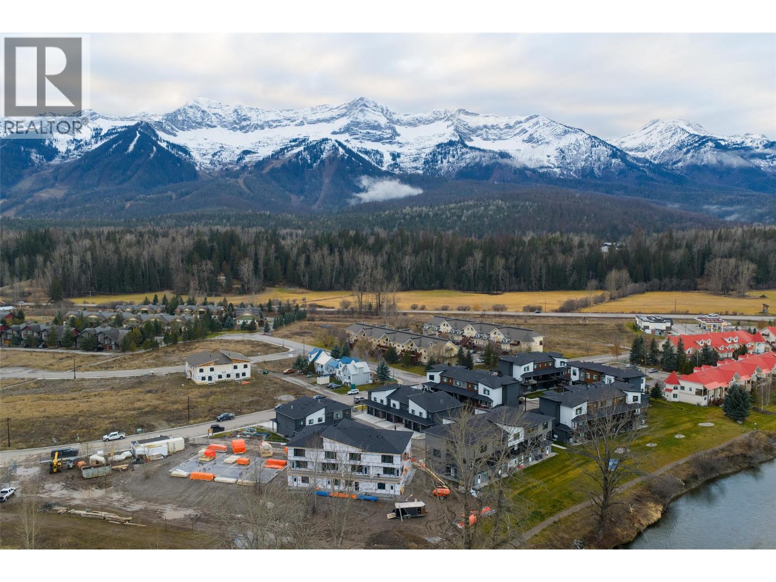 800 Riverside Way Unit# 403, Fernie
