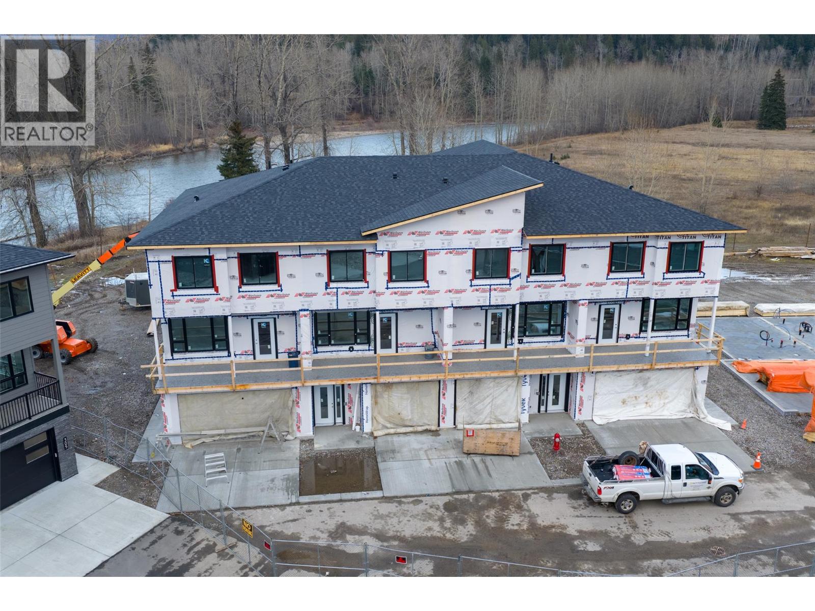 800 Riverside Way Unit# 403, Fernie