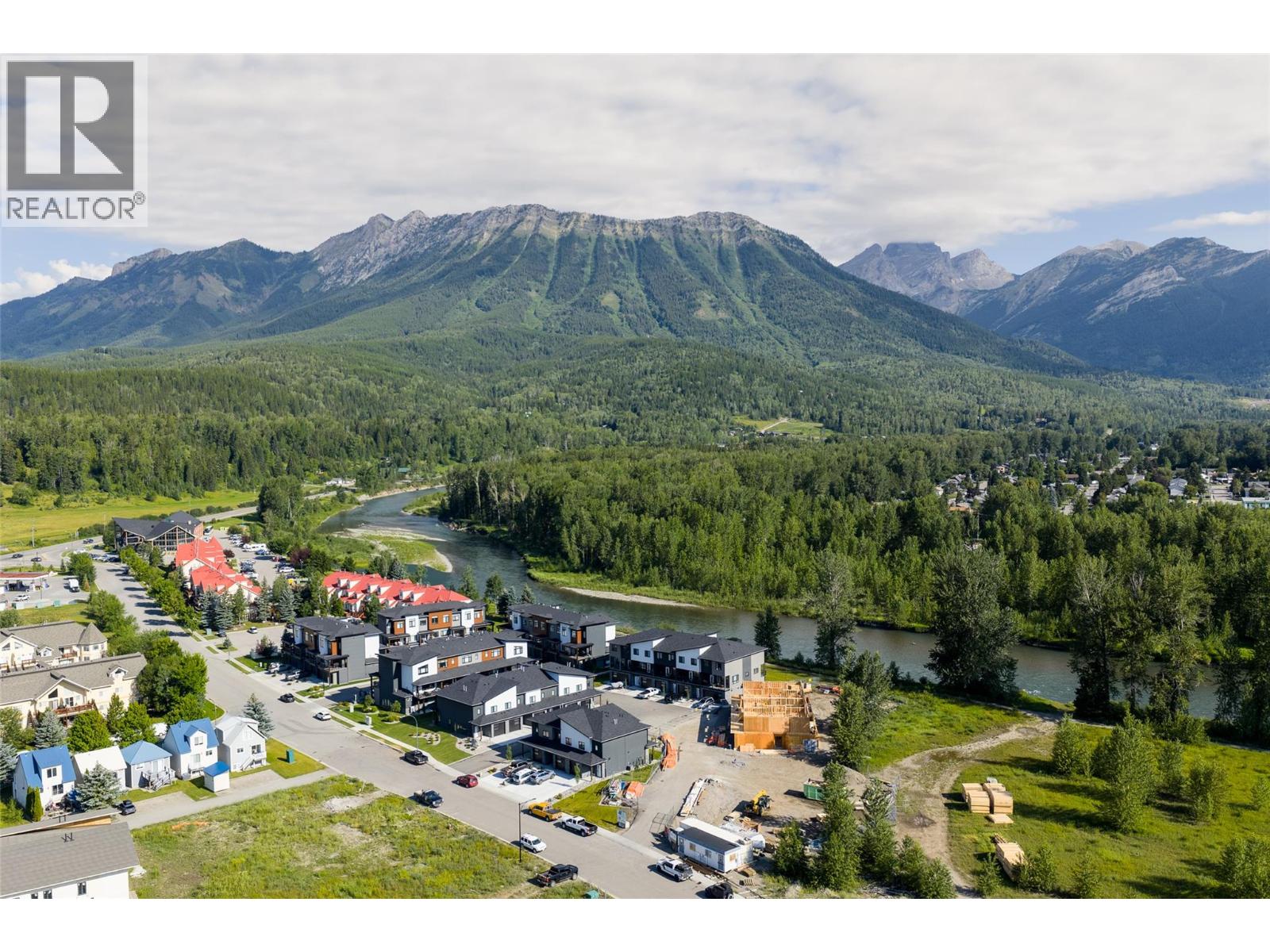 800 Riverside Way Unit# 403, Fernie