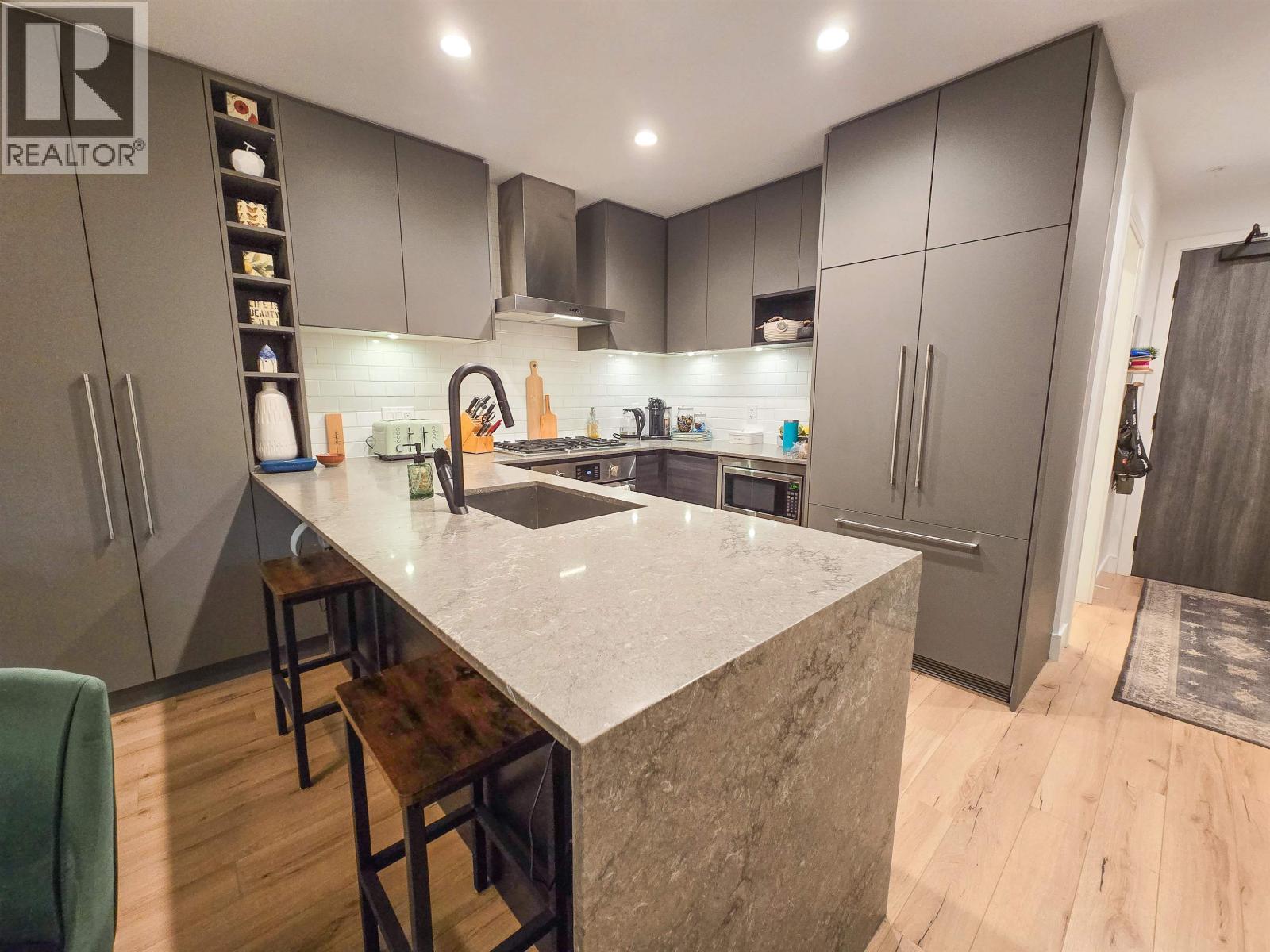 224 3131 MURRAY STREET, Port Moody