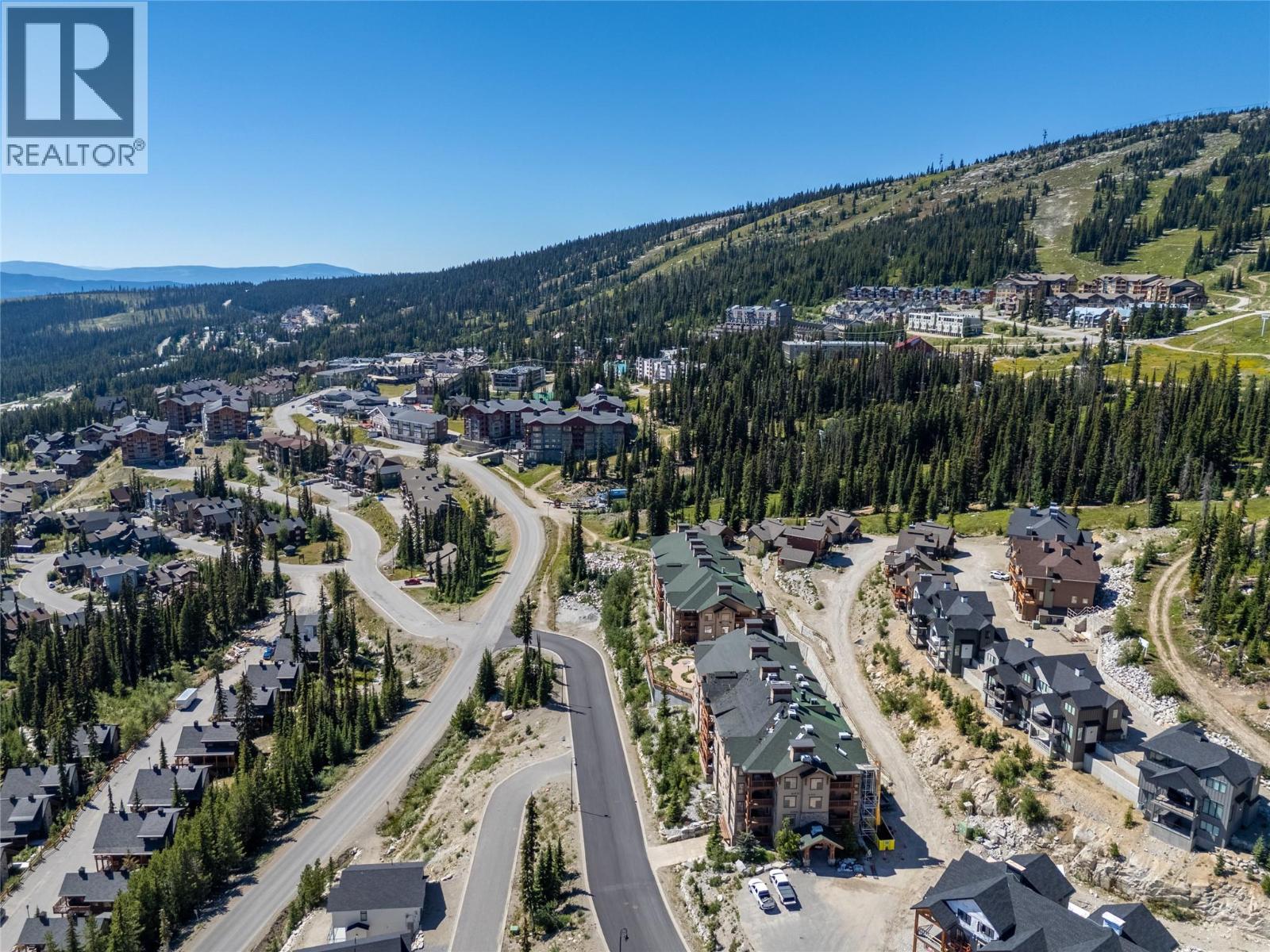 308/308A 255 Feathertop Way, Big White