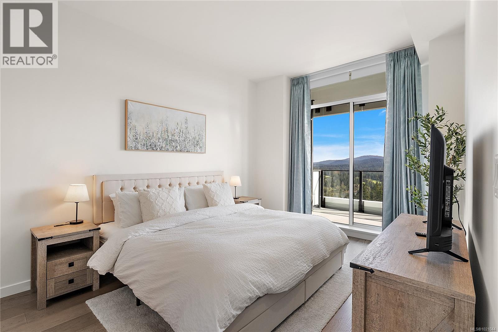 1402 2000 Hannington Road, Langford