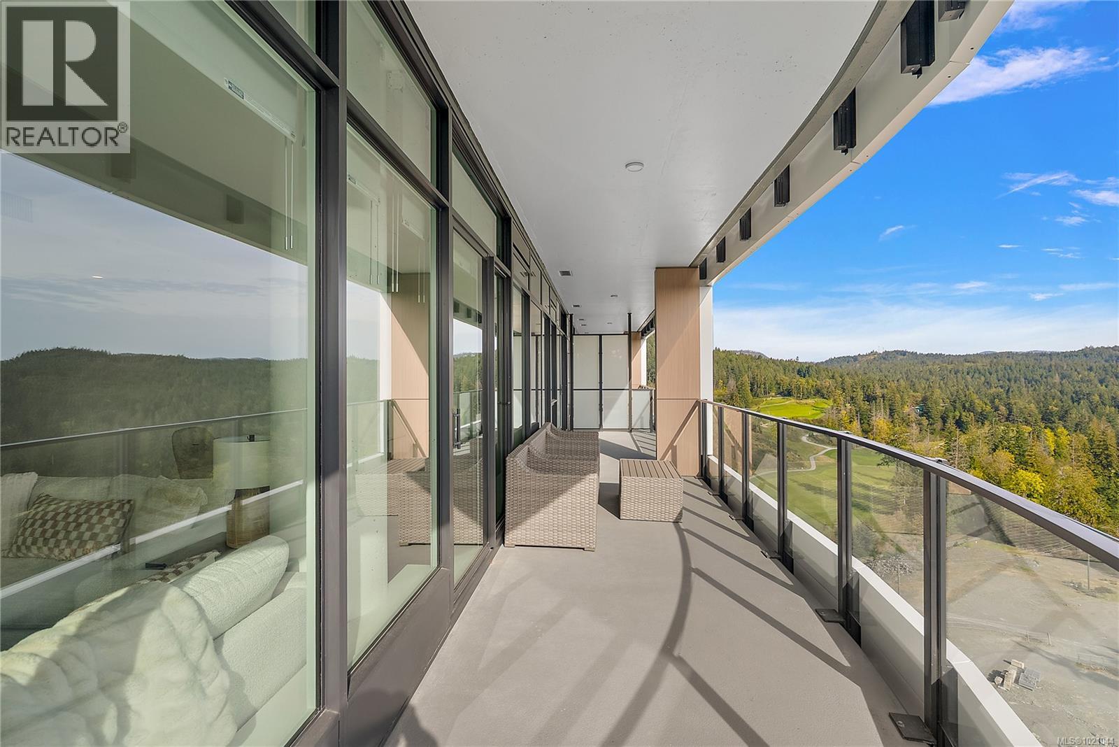 1402 2000 Hannington Road, Langford